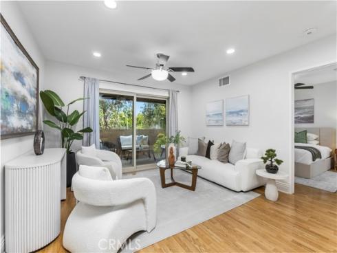 25183 Oak Canyon , Lake Forest, CA