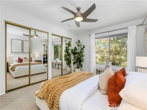 25183 Oak Canyon , Lake Forest, CA