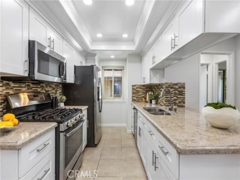 25183 Oak Canyon , Lake Forest, CA
