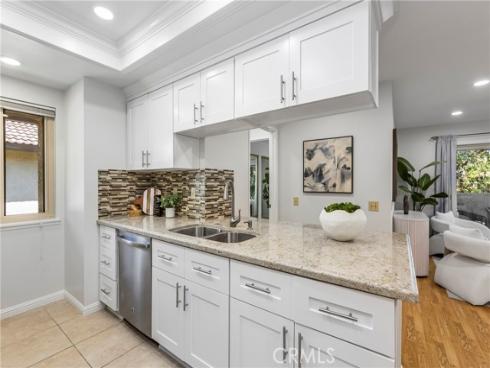 25183 Oak Canyon , Lake Forest, CA