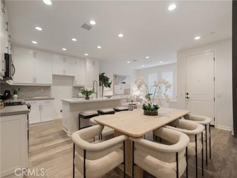 118 High Meadow , Lake Forest, CA