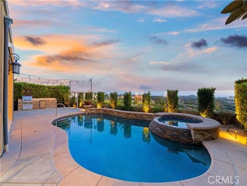 1672 Sunset View
