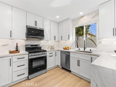 5 Chatri Circle, Lake Forest, CA