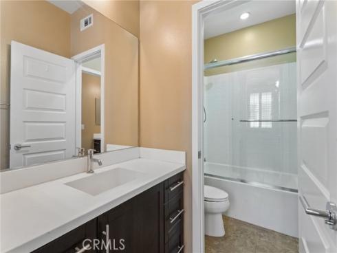 122 Wild Rose , Lake Forest, CA