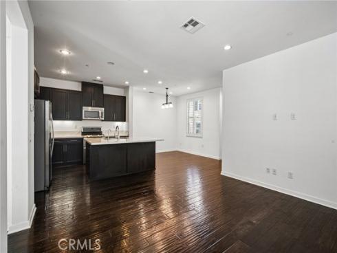 122 Wild Rose , Lake Forest, CA