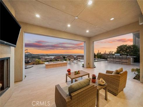 1132 Summit Oak , Lake Forest, CA
