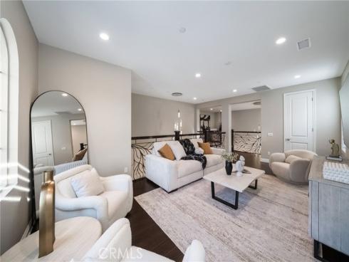 1132 Summit Oak , Lake Forest, CA