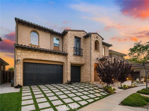 1132 Summit Oak , Lake Forest, CA
