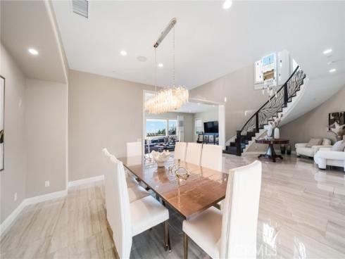 1132 Summit Oak , Lake Forest, CA