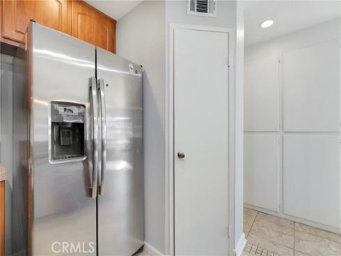 25701 View Pointe 8C , Lake Forest, CA
