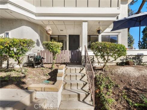 25701 View Pointe 8C , Lake Forest, CA