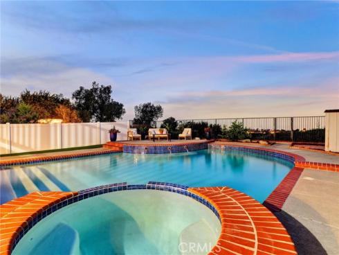 21095 Skylark Drive, Lake Forest, CA