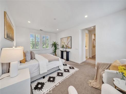 182  Finch  , Lake Forest, CA