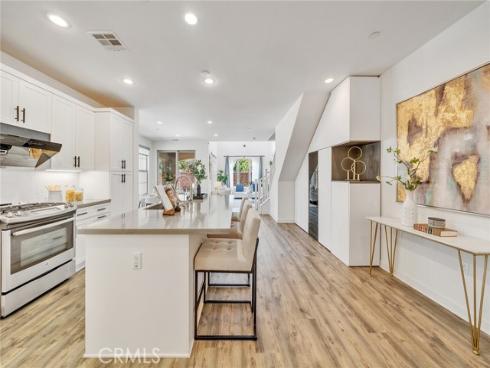 182  Finch  , Lake Forest, CA