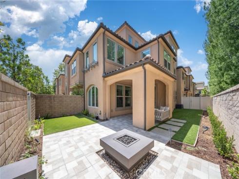 182  Finch  , Lake Forest, CA