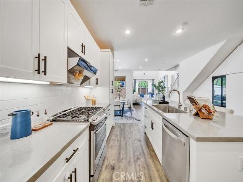182  Finch  , Lake Forest, CA