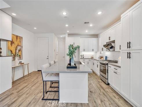 182  Finch  , Lake Forest, CA