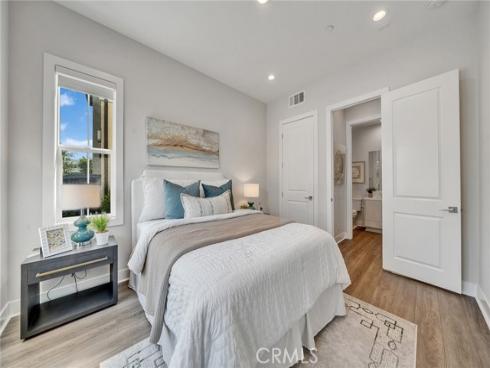 140 Walworth , Lake Forest, CA