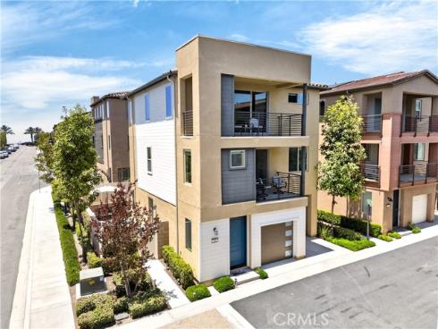 566 Catalonia , Lake Forest, CA