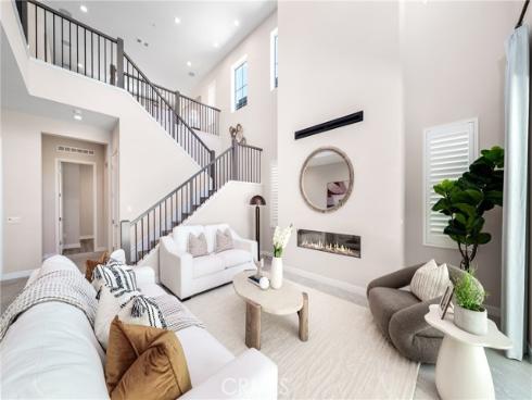 130 Holliston , Lake Forest, CA