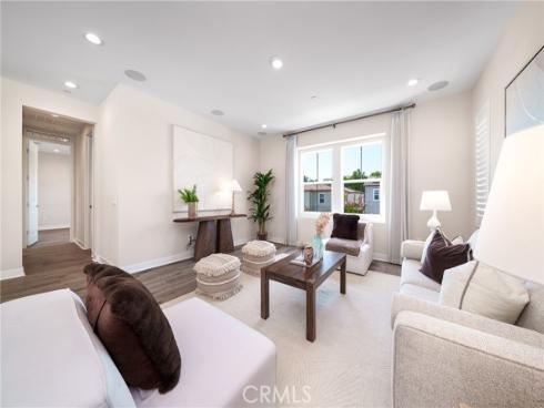 130 Holliston , Lake Forest, CA