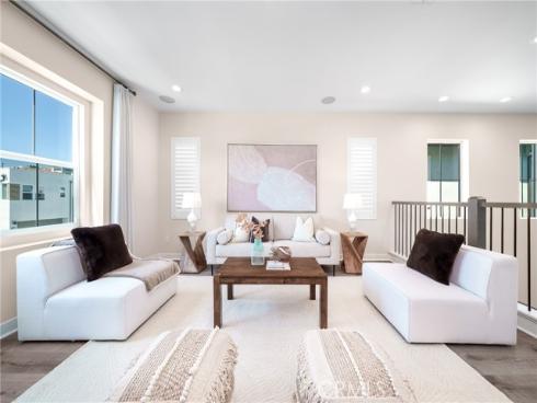 130 Holliston , Lake Forest, CA