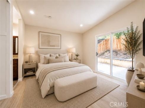 23456 White Dove Dr , Lake Forest, CA