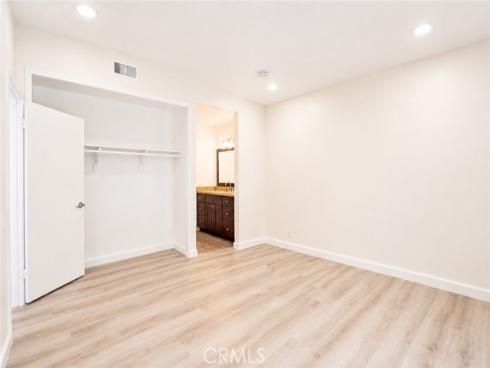 23456 White Dove Dr , Lake Forest, CA