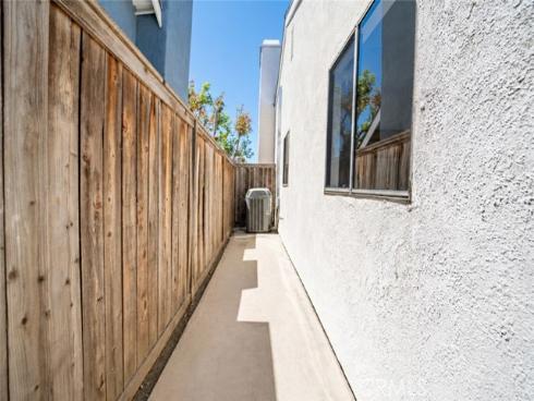 23456 White Dove Dr , Lake Forest, CA