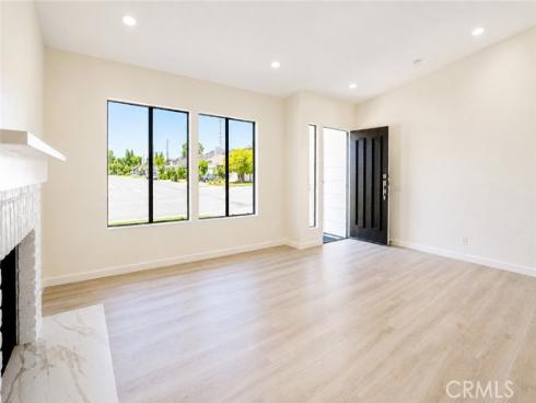 23456 White Dove Dr , Lake Forest, CA