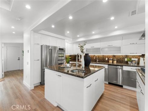 21886 Winnebago , Lake Forest, CA