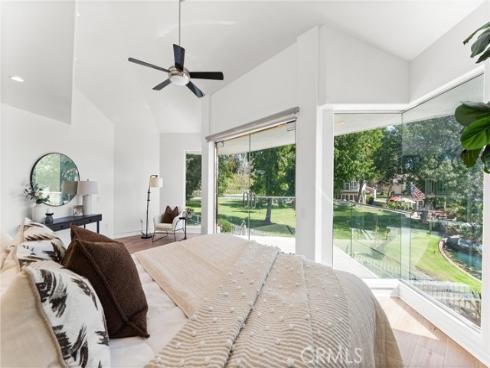 21886 Winnebago , Lake Forest, CA