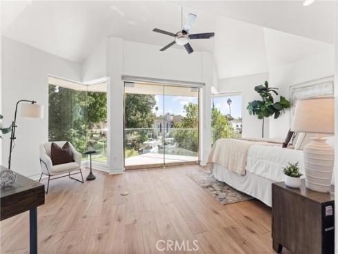 21886 Winnebago , Lake Forest, CA