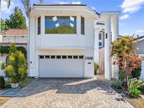 21886 Winnebago , Lake Forest, CA