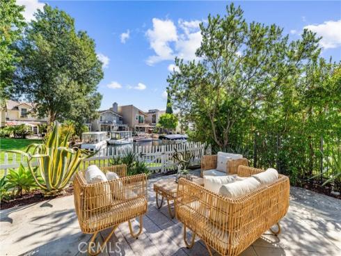 21886 Winnebago , Lake Forest, CA