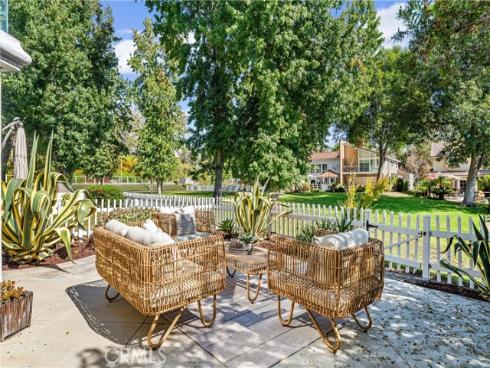 21886 Winnebago , Lake Forest, CA