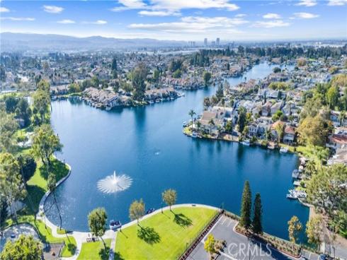 21886 Winnebago , Lake Forest, CA
