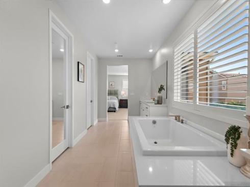 624 Pelion , Lake Forest, CA