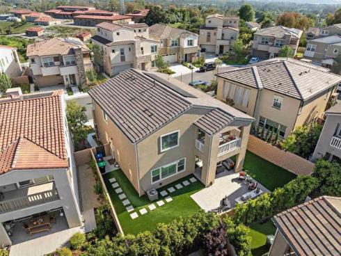 624 Pelion , Lake Forest, CA