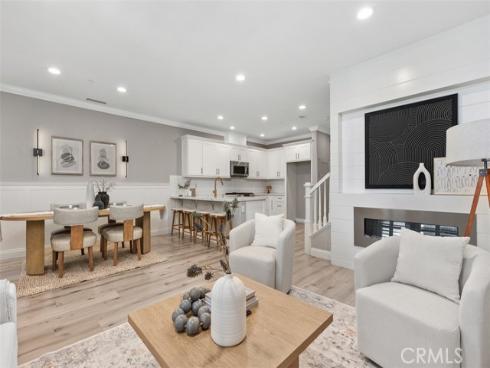 604 El Paseo , Lake Forest, CA