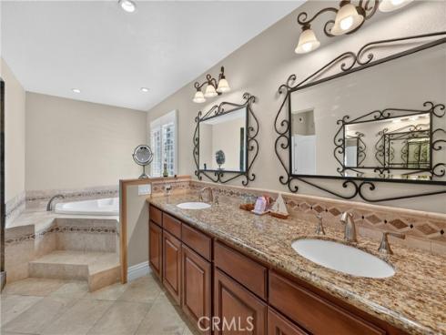 28811 Vista Aliso , Lake Forest, CA