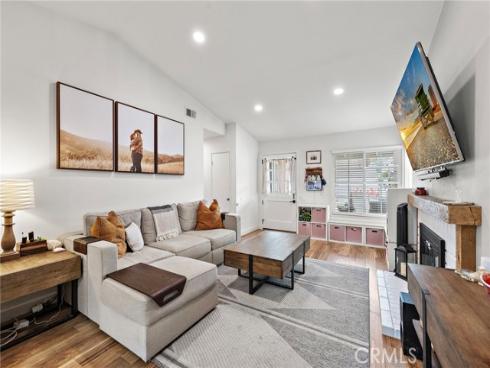 21155 Larchmont , Lake Forest, CA
