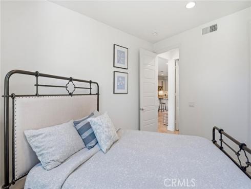 10  Willow  , Lake Forest, CA