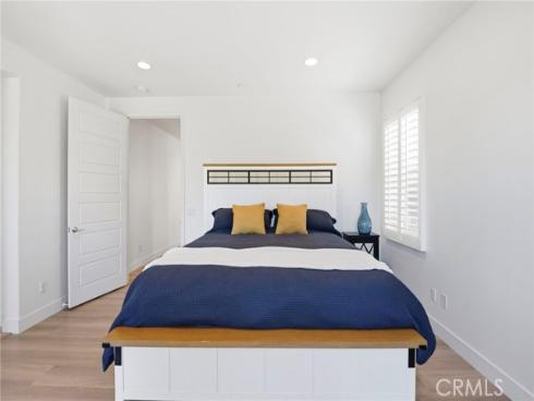 10  Willow  , Lake Forest, CA
