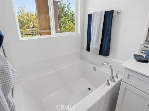 10  Willow  , Lake Forest, CA