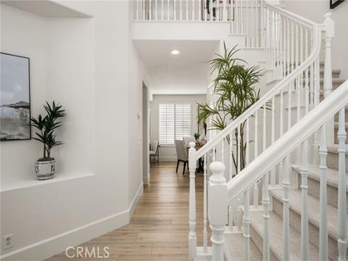 25  La Perla  , Lake Forest, CA