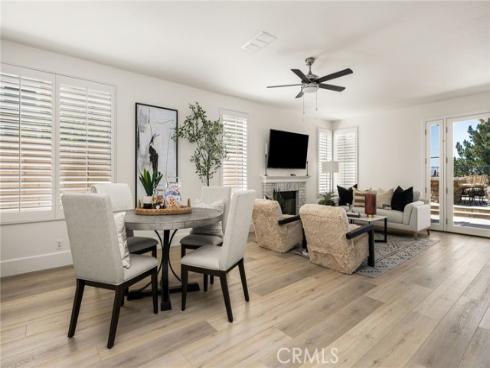 25  La Perla  , Lake Forest, CA