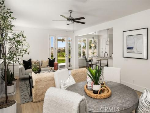 25  La Perla  , Lake Forest, CA
