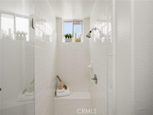 25  La Perla  , Lake Forest, CA