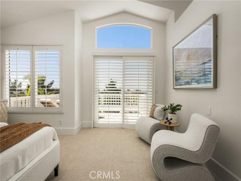 25  La Perla  , Lake Forest, CA